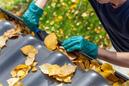 A Guide to Gutter Cleaning 